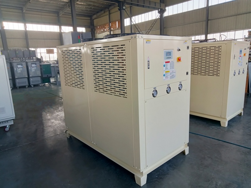 Heating & Cooling Integrated Machine