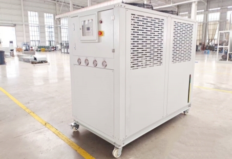 Groupe frigorifique à air de 60 kW prêt pour l'expédition à l'étranger