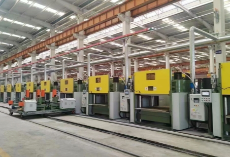 Maintenance du régulateur de température du moule d'huile pour les presses de vulcanisation